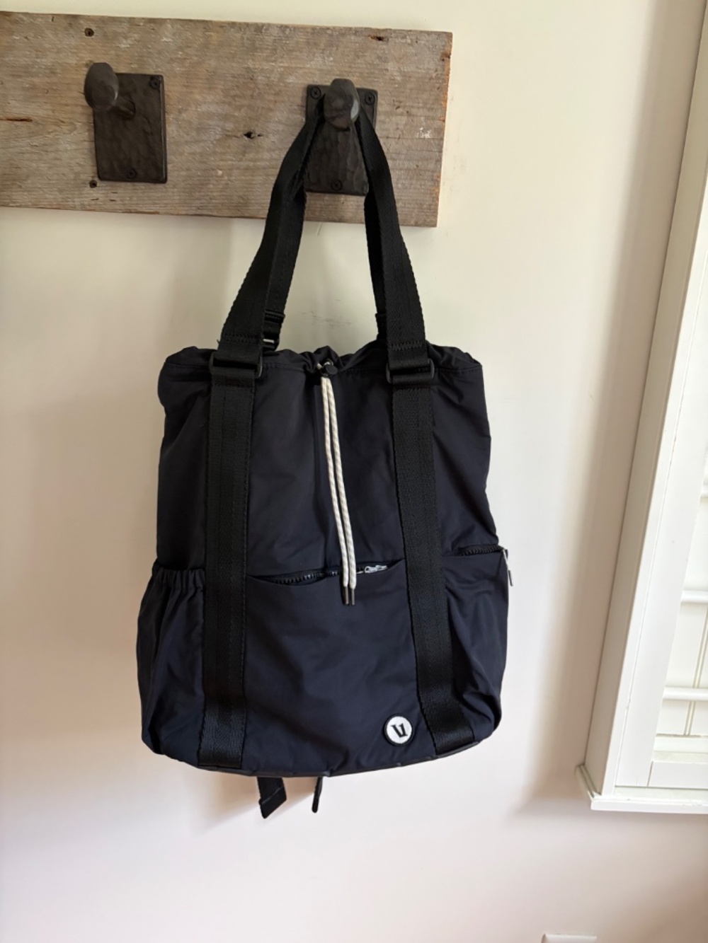 VUORI V1 CONVERTIBLE TOTE BACKPACK BLACK DRAWSTRING - Picture 10 of 11